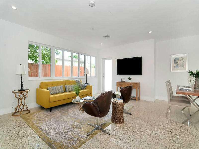 ISLE OF NORMANDY MIAMI VI - Residential