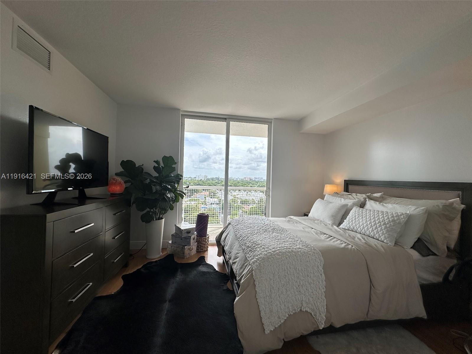 BRICKELL VISTA CONDO - Residential