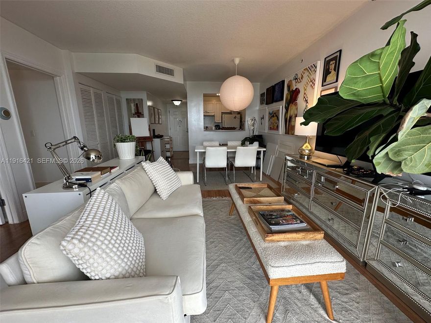 Beautiful 1-bed, 1-bath apartment, WEST BRICKELL growing area. Enjoy amazing skyline views of Miami from a spacious  balcony. This building is located in one of Miami desirable areas, walking distance to top restaurants, cafes, shopping and vibrant nightlife. very low and convenient association fee, make this property an excellent option for living or investing.  For showings please text both listing agents.  Let's work together seller motivated.