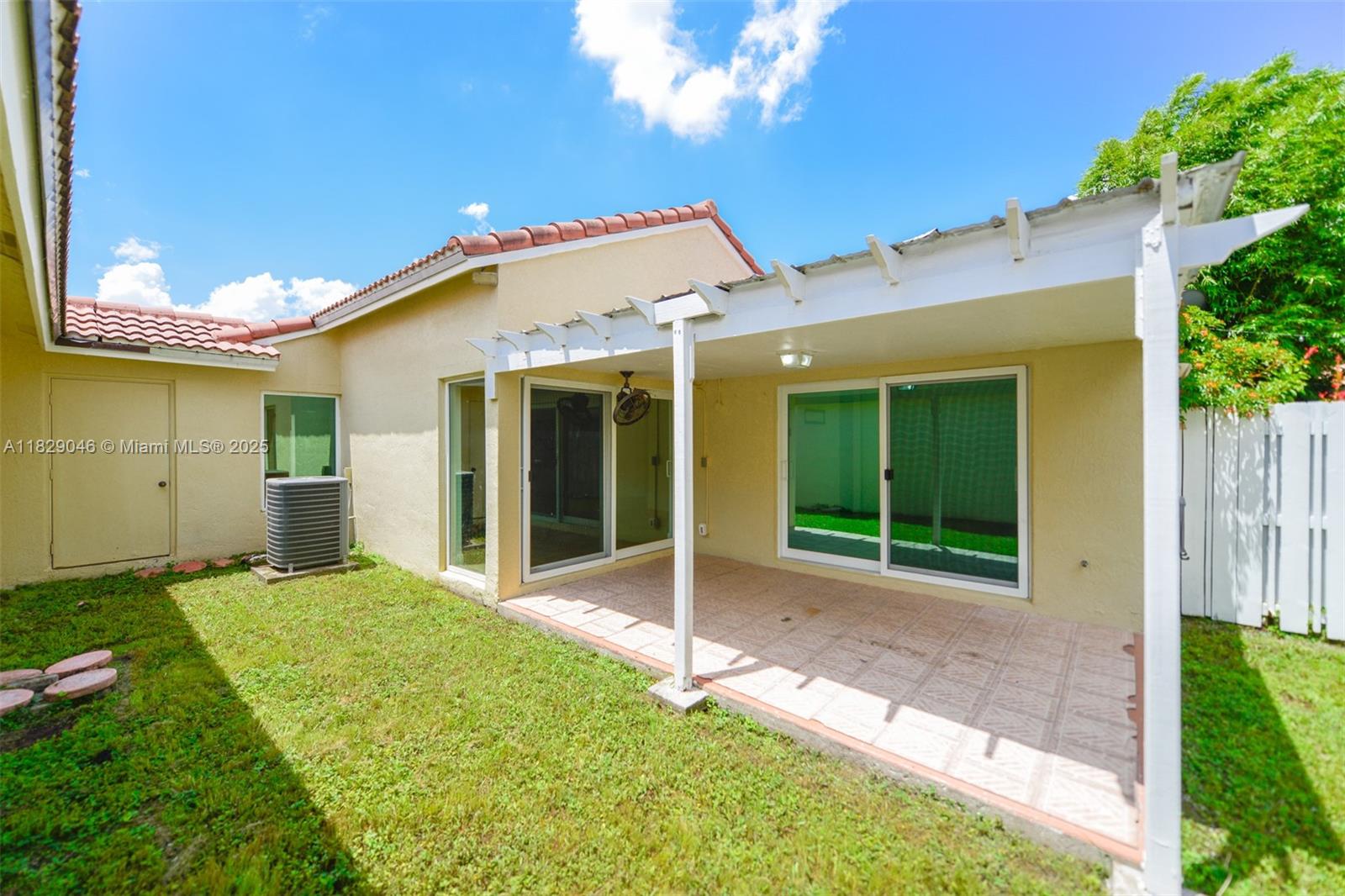 SILVER LAKES AT PEMBROKE - Residential