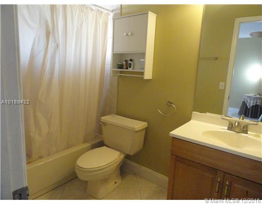 KENDALL LAKES LAKEVIEW TO - Residential Lease