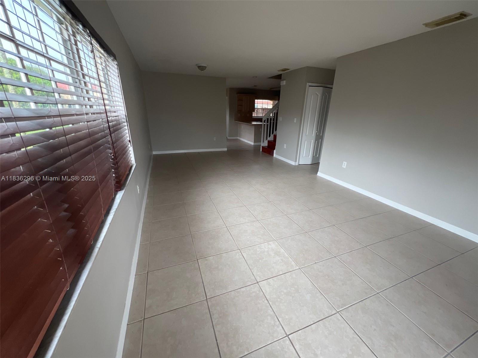 6865 SW 158th Pl, Miami, FL, 33193/$514,000 3 6865 SW 158th Pl