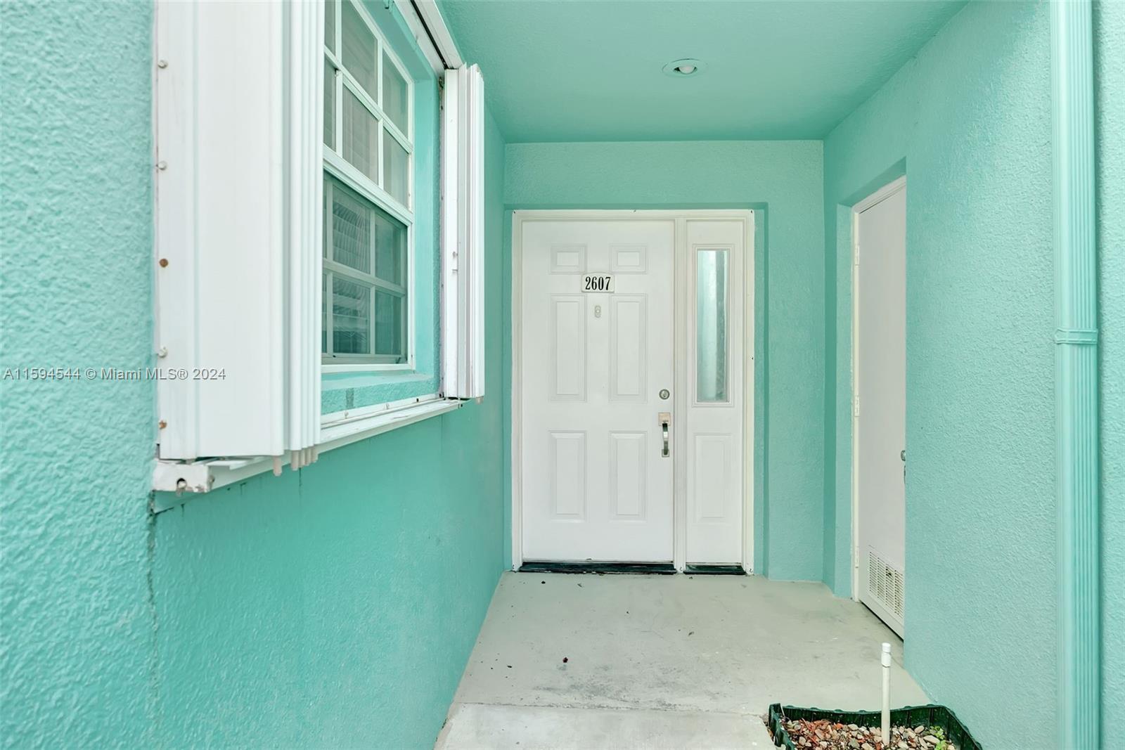 KEYS GATE CONDO NO THREE - Residential Lease