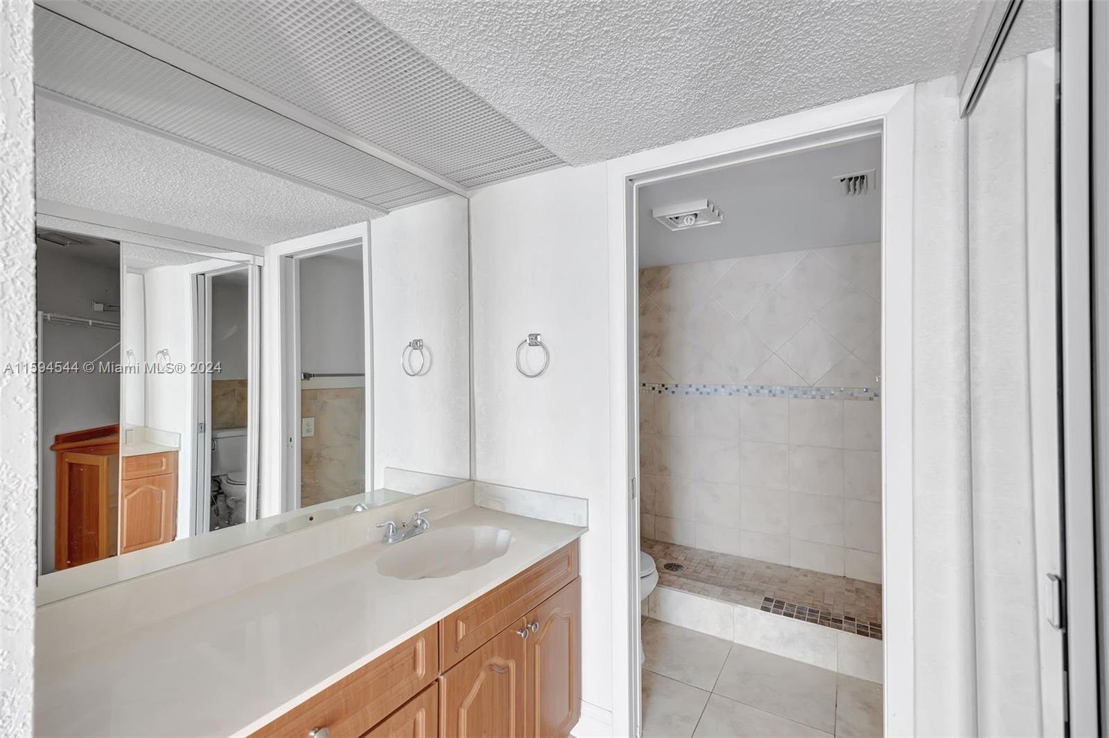 KEYS GATE CONDO NO THREE - Residential Lease