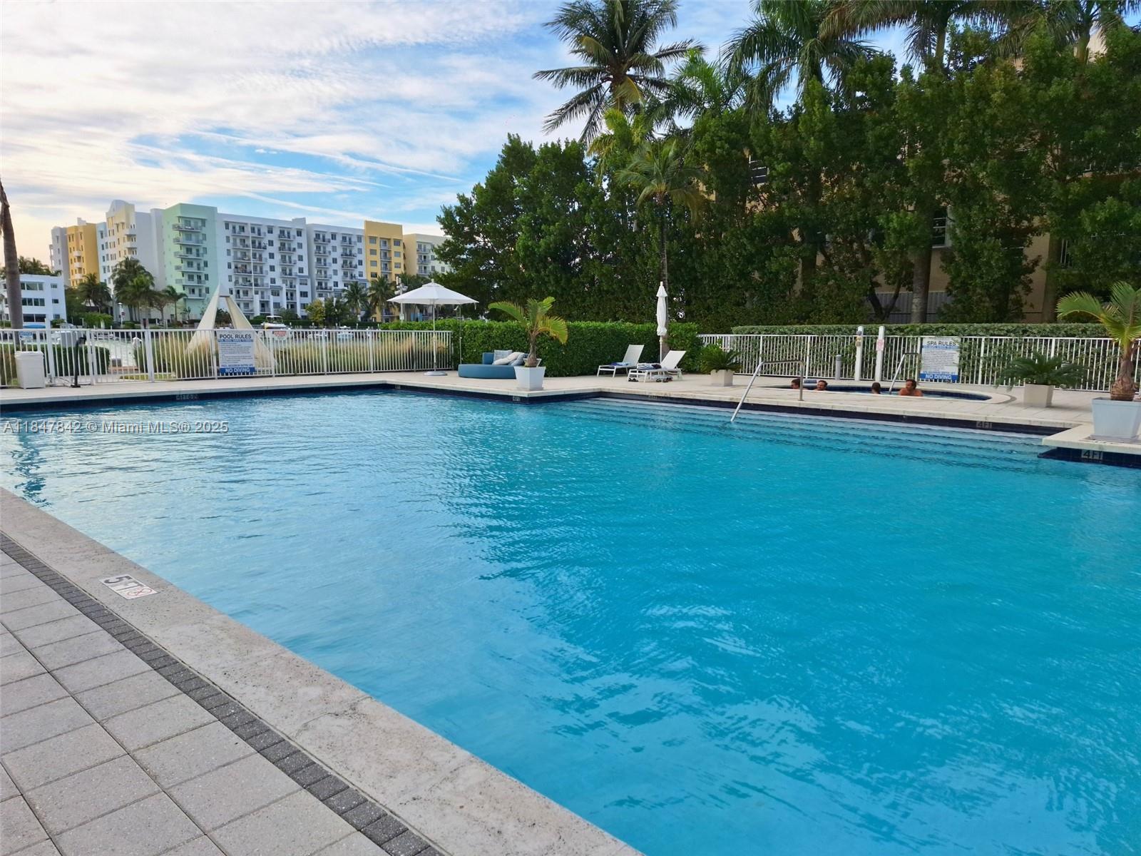 ELOQUENCE ON THE BAY COND - Residential