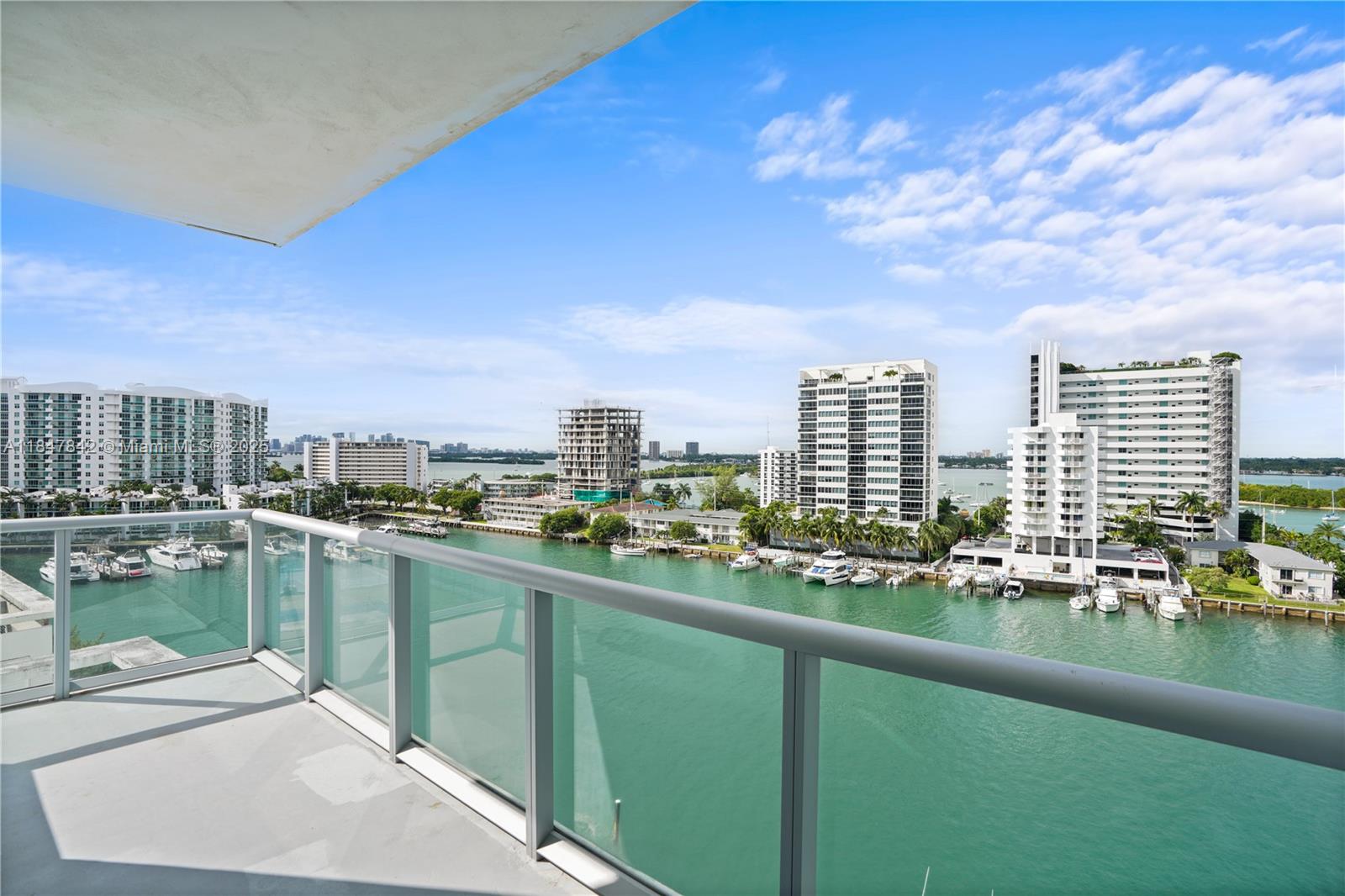 ELOQUENCE ON THE BAY COND - Residential