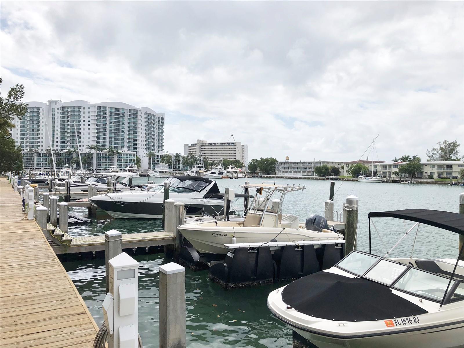 ELOQUENCE ON THE BAY COND - Residential