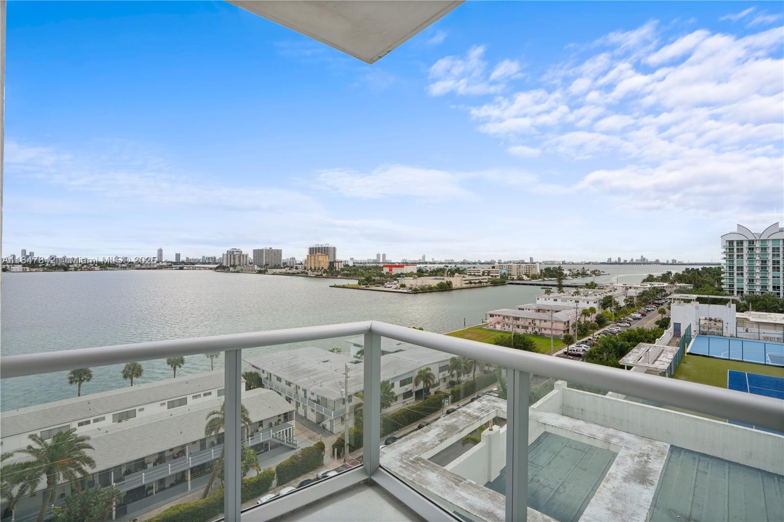 ELOQUENCE ON THE BAY COND - Residential