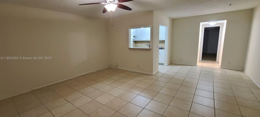 GREAT INVESTORS OPPORTUNITY! 55-year and older Community. THIRD FLOOR UNIT 1B+1.5B. Elevator. Kitchen in white, Tile Floor & Carpet on Bedroom. Located in Mansfield. SPECTACULAR CLUBHOUSE W/THEATER OFFERING LIVE SHOWS & MOVIES, LECTURES -- FITNESS CENTER -- OLYMPIC INDOOR POOL AND OUTDOOR POOLS -- TENNIS -- GUARD-GATED -- COURTESY BUSES TO MALLS, SHOPPING, RESTAURANTS, OFFICE BUILDINGS -- GOLF COURSE IS ACROSS THE STREET FROM GATE ENTRANCE.