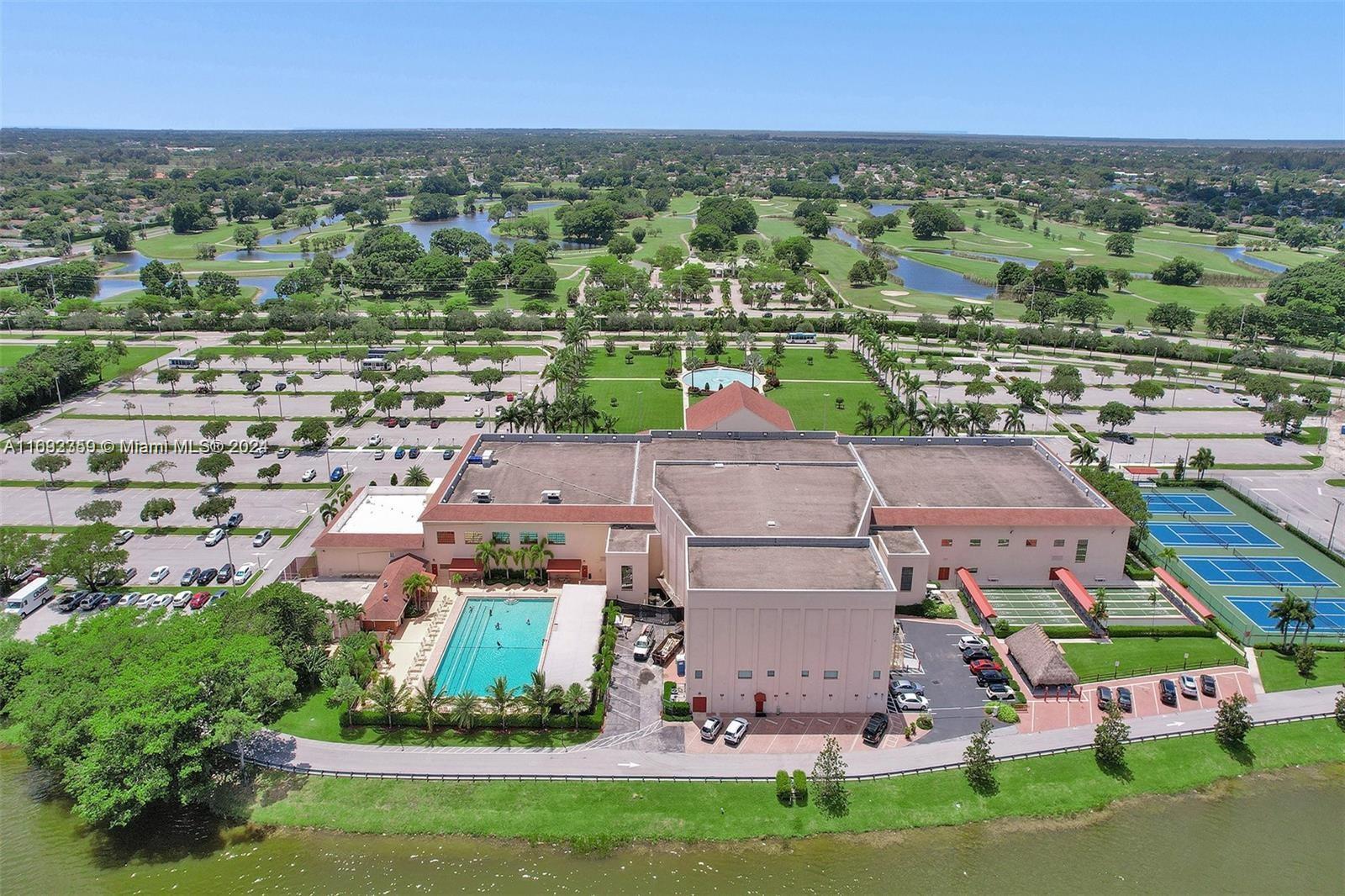 MANSFIELD AT CENTURY VILL - Residential