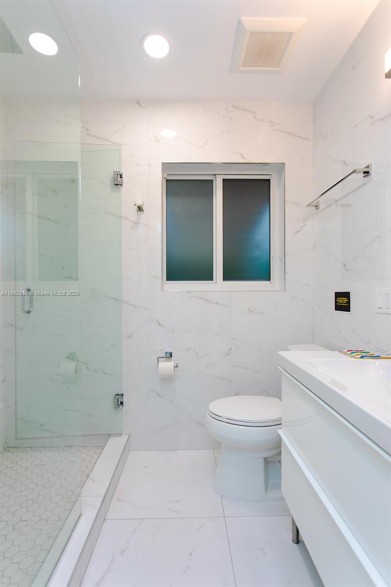 HOLLYWOOD - Residential