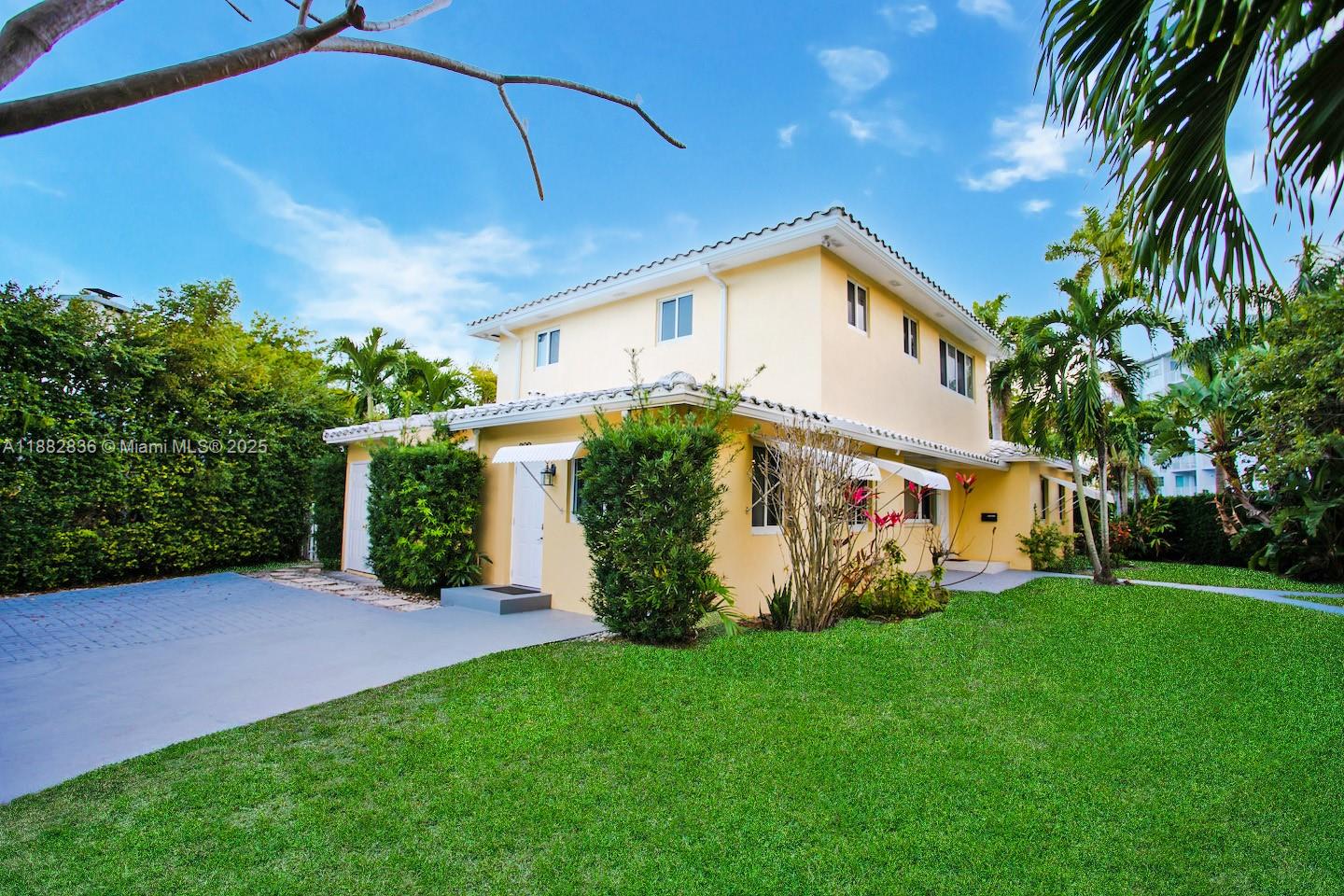HOLLYWOOD - Residential