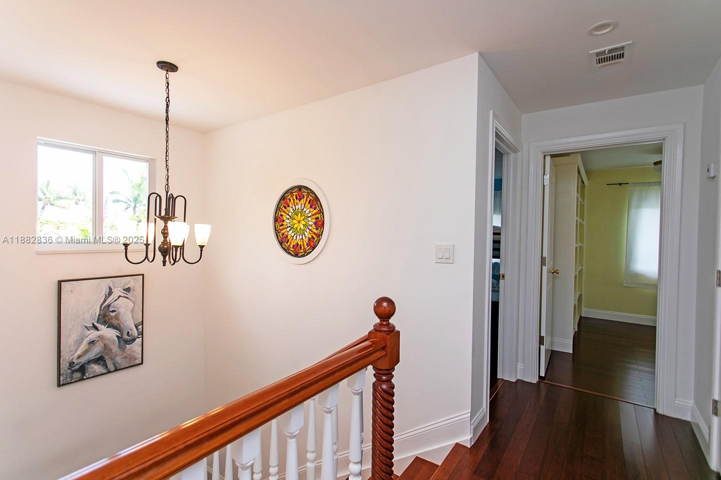 HOLLYWOOD - Residential