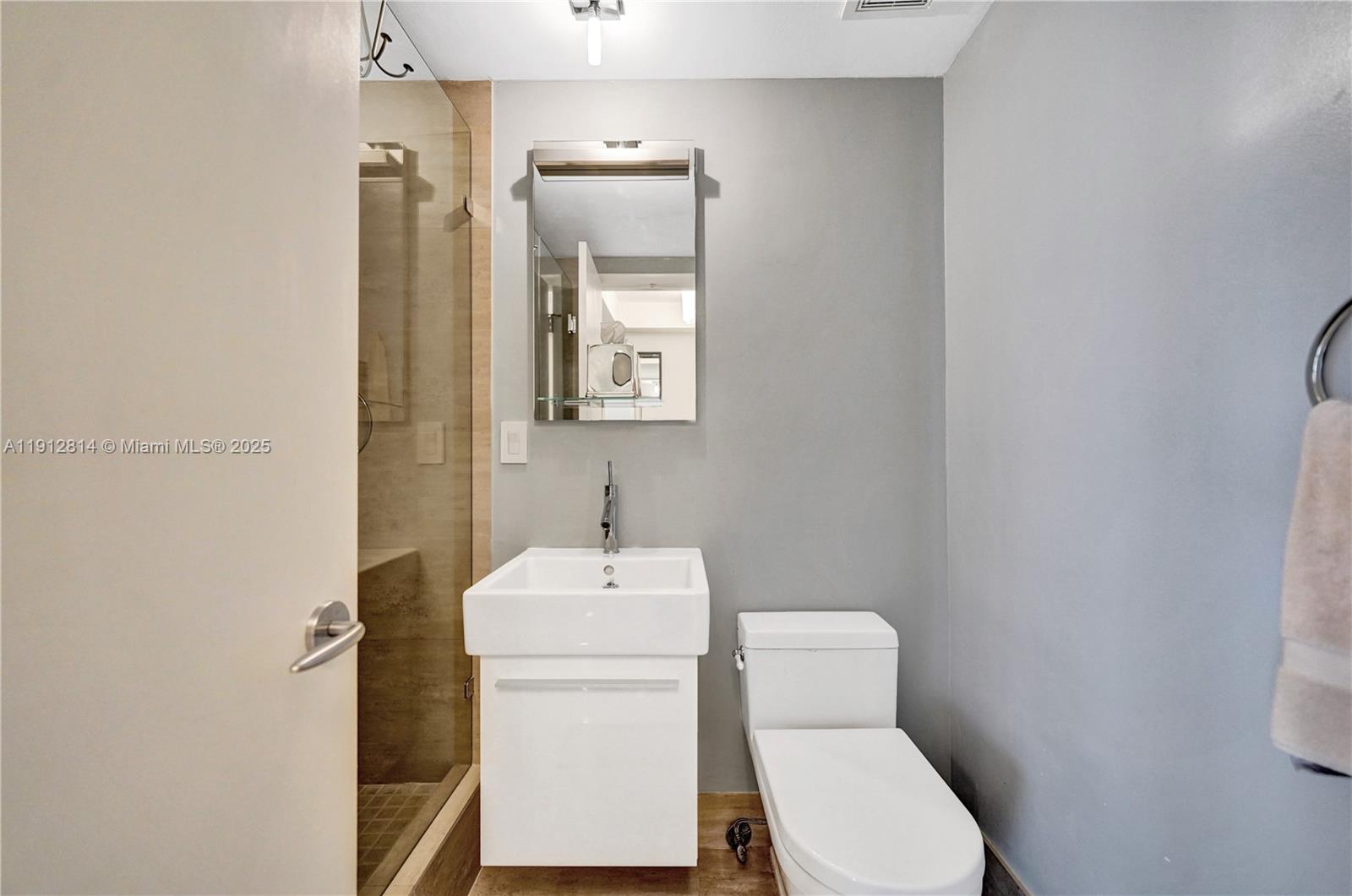 HAMPTONS WEST - Residential