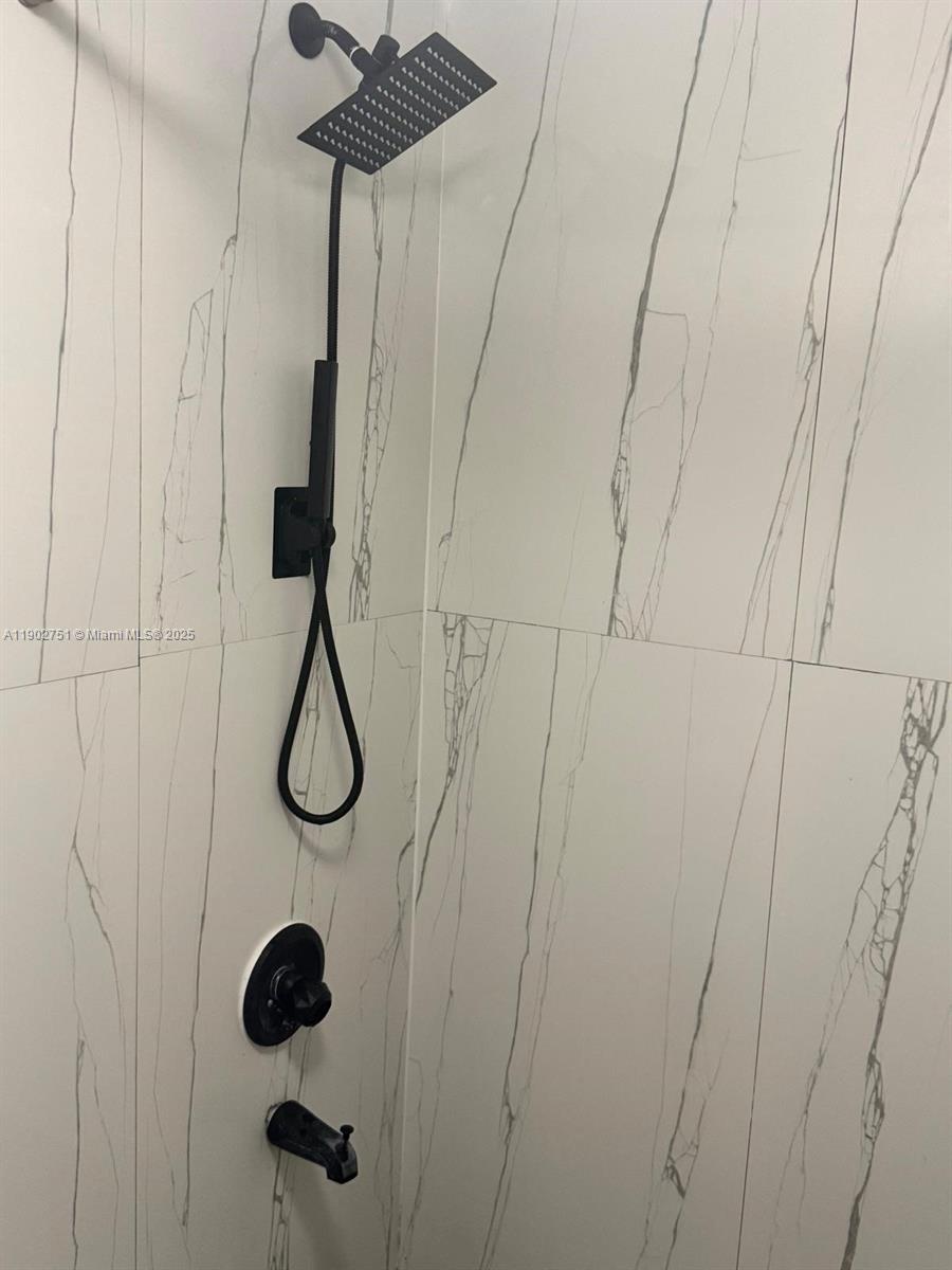 SUNRISE ISLAND CONDOMINIU - Residential