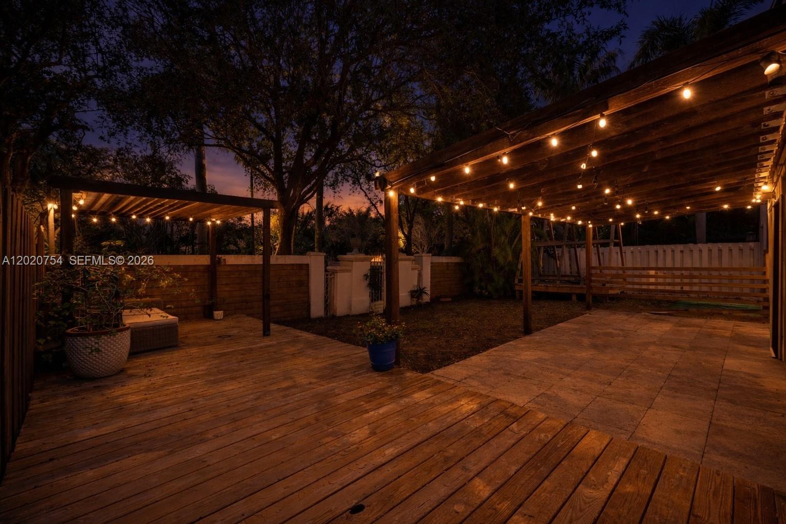BANYAN OAKRIDGE PLAT - Residential