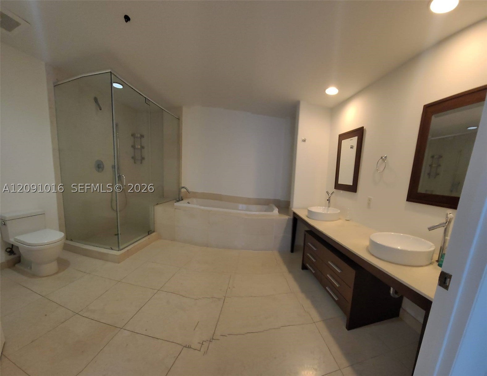 475 Brickell Ave 3709