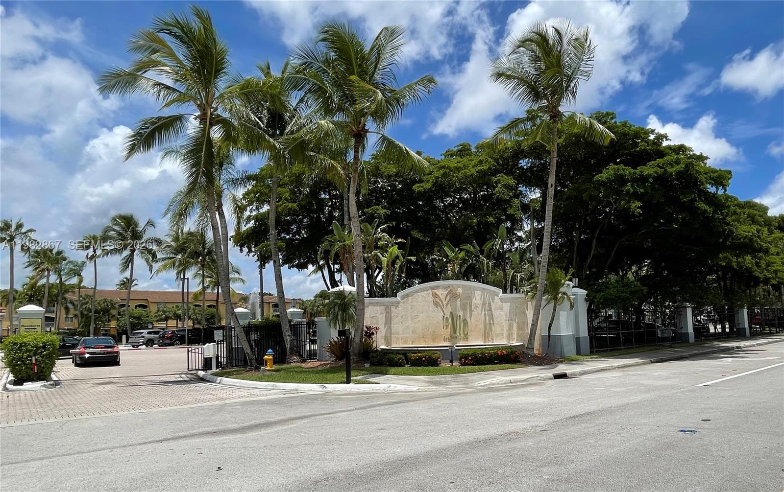 LA VIA CONDO - Residential Lease