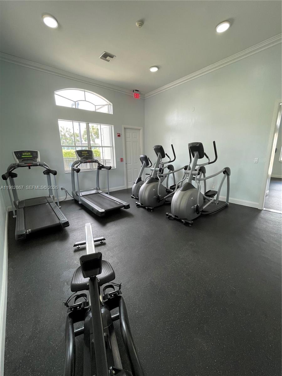 LA VIA CONDO - Residential Lease