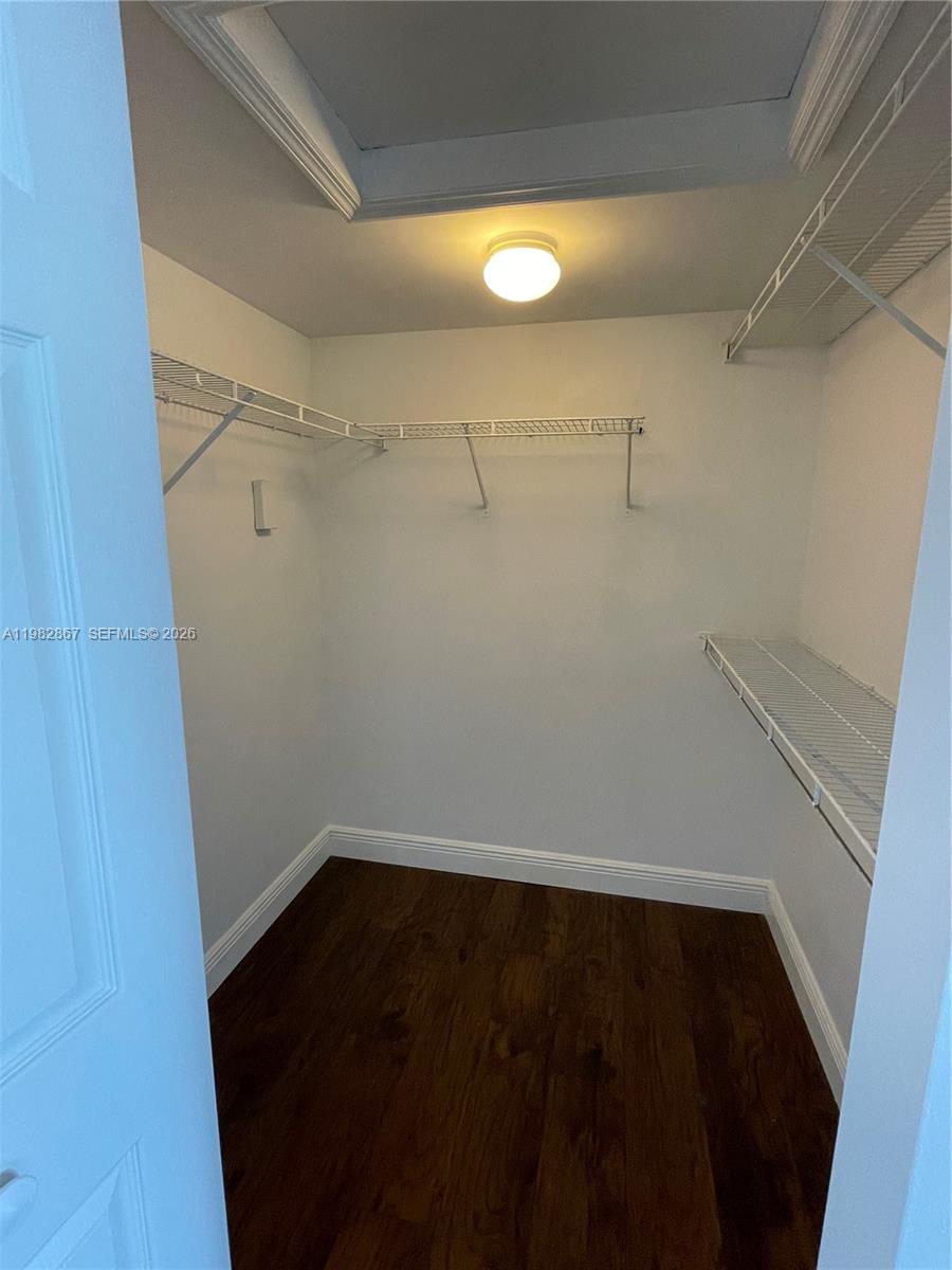 LA VIA CONDO - Residential Lease