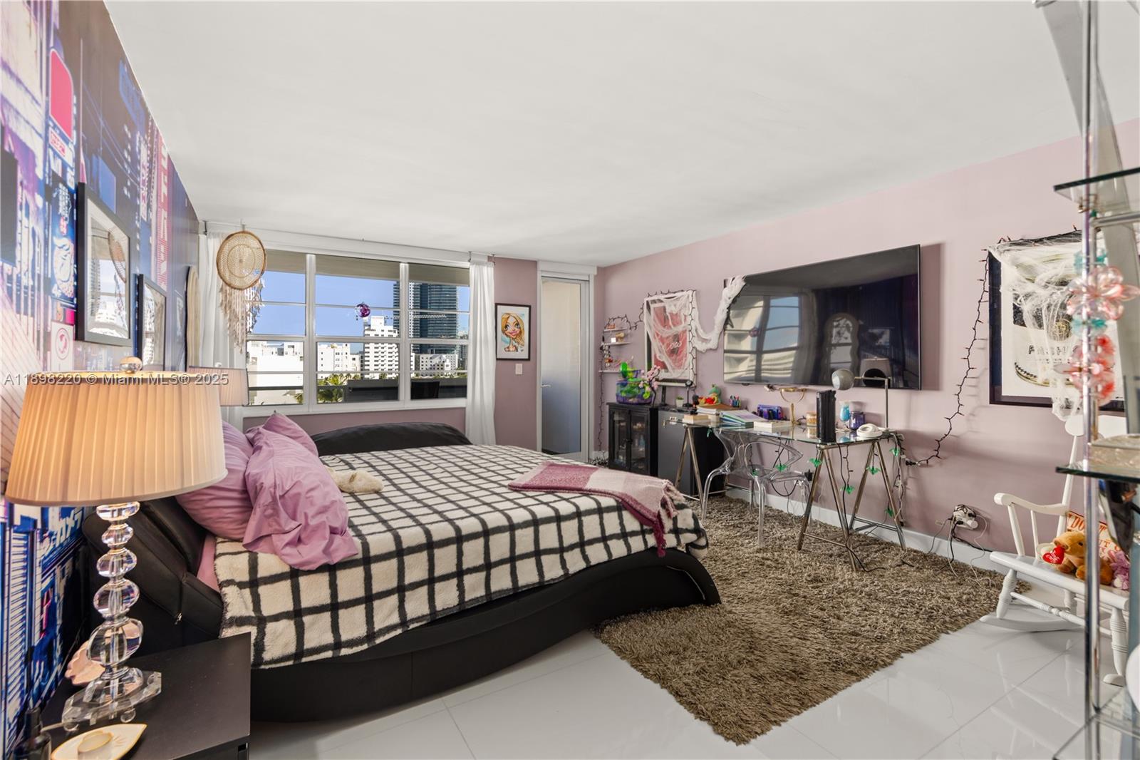 THE DECOPLAGE CONDO - Residential