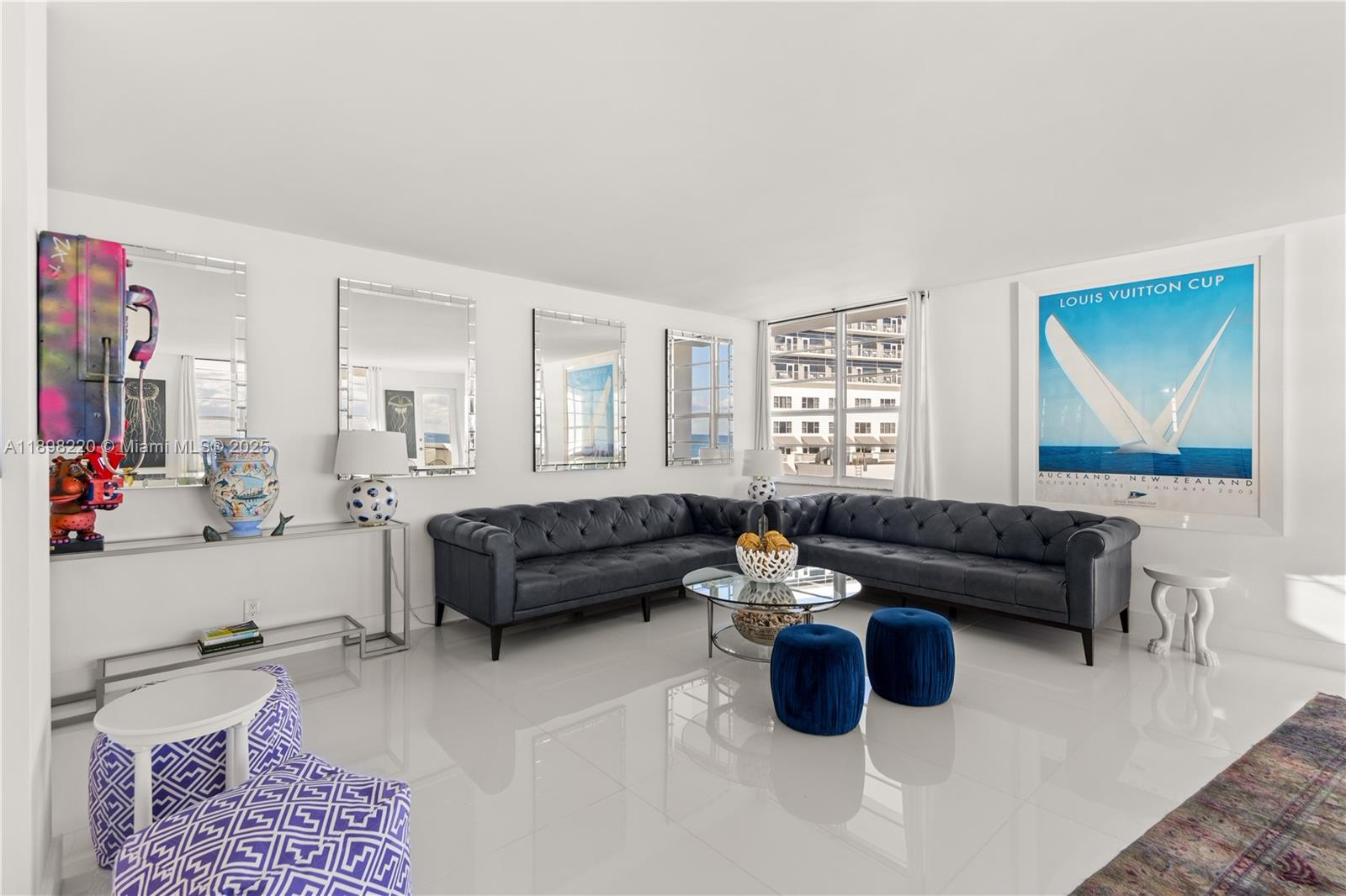 THE DECOPLAGE CONDO - Residential