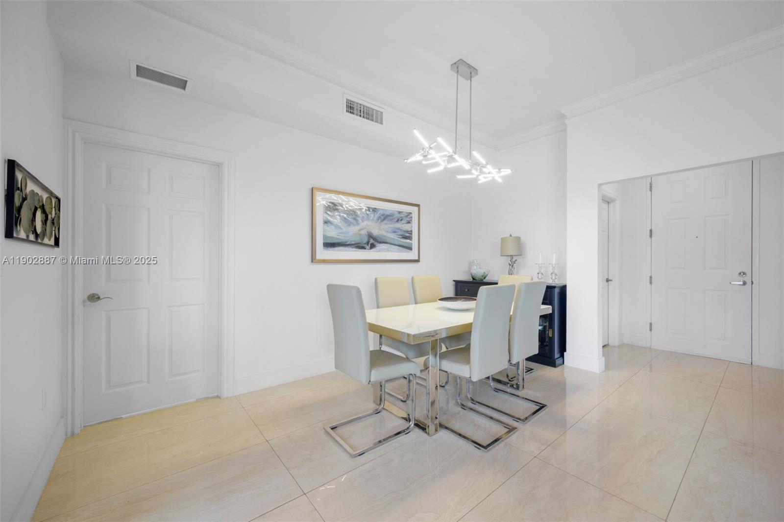 ALAQUA CONDO - Residential