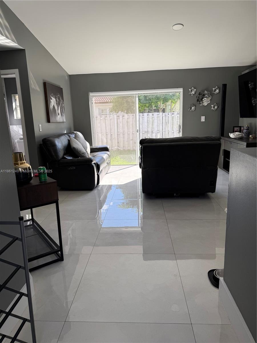 1275 NW 126TH ST