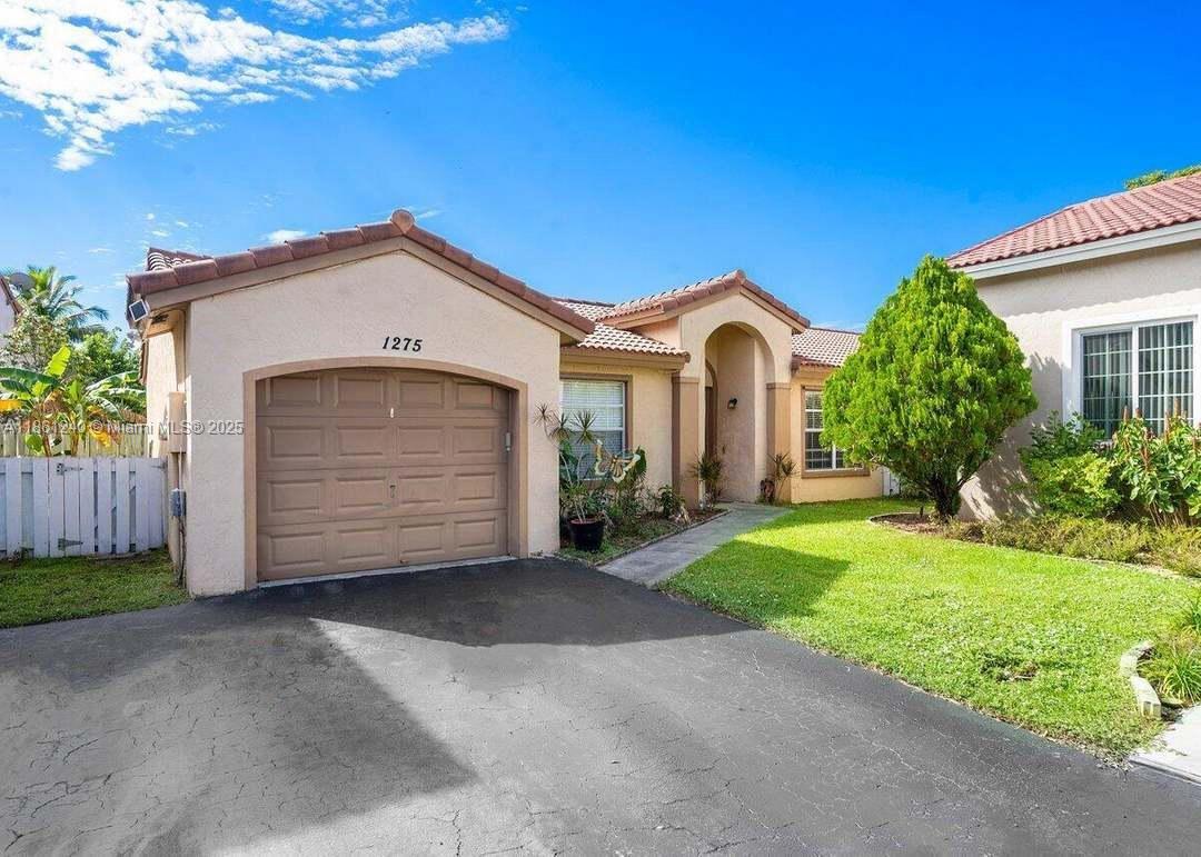 !!!!!! LOCATION LOCATION LOCATION Beautifully renovated 3-bedroom, 2-bath home in Sunrise with 100% updated interiors, and elegant tile flooring throughout, perfectly located just 3 minutes from Sawgrass Mills Mall, A move-in-ready gem in a highly desirable neighborhood!!!!!!!