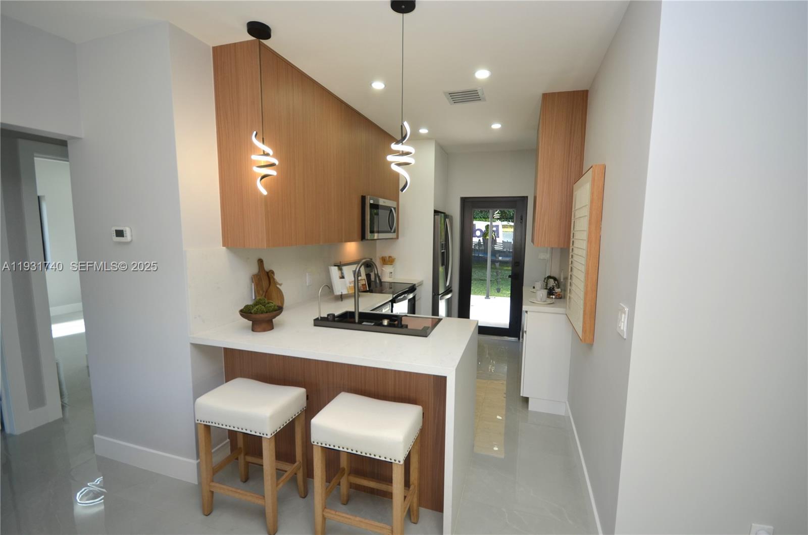 SUNNY ACRES - Residential