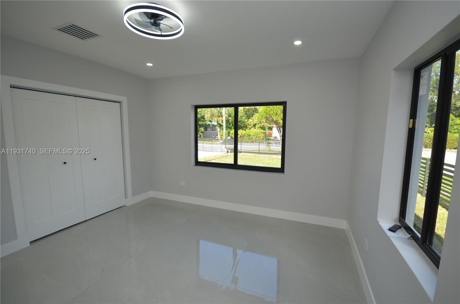 SUNNY ACRES - Residential