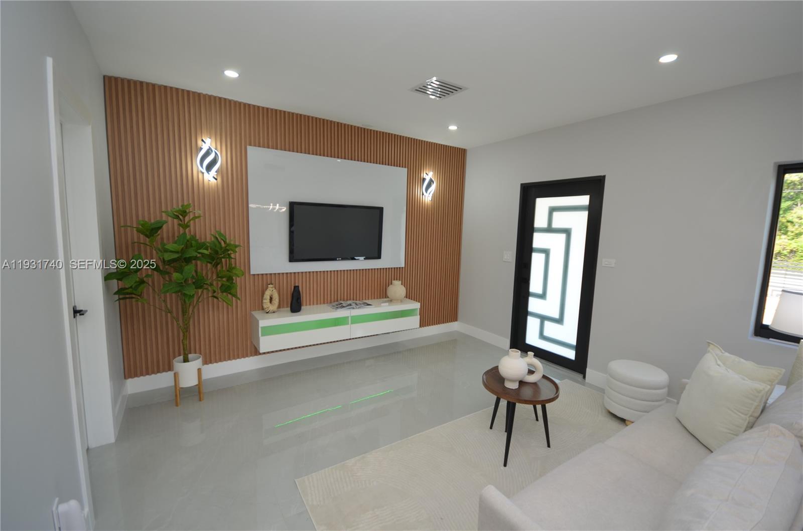 SUNNY ACRES - Residential