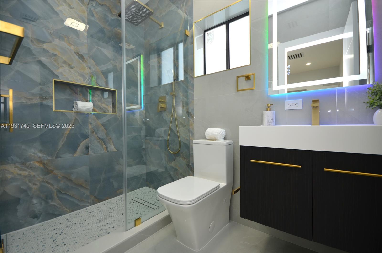 SUNNY ACRES - Residential