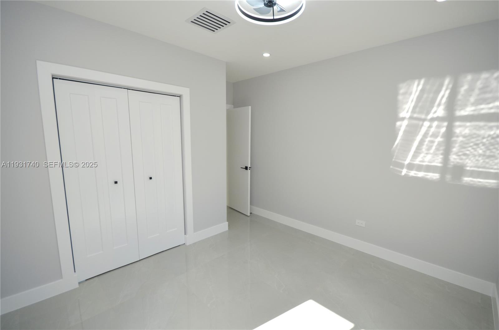 SUNNY ACRES - Residential