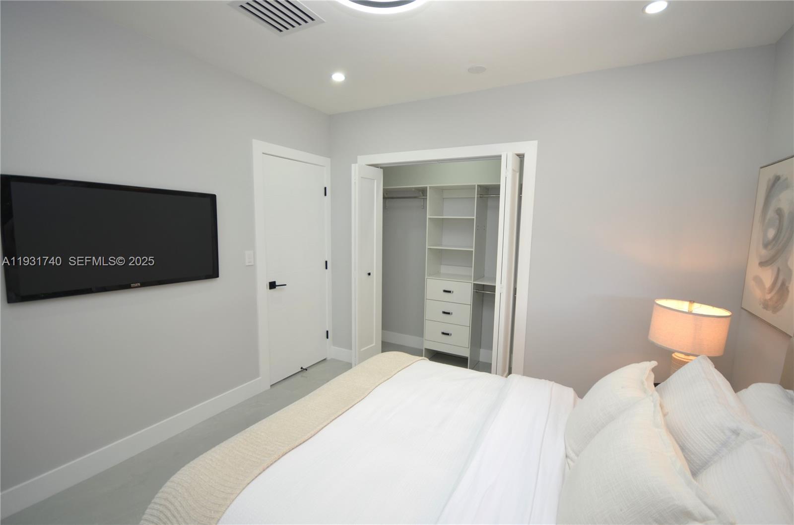 SUNNY ACRES - Residential