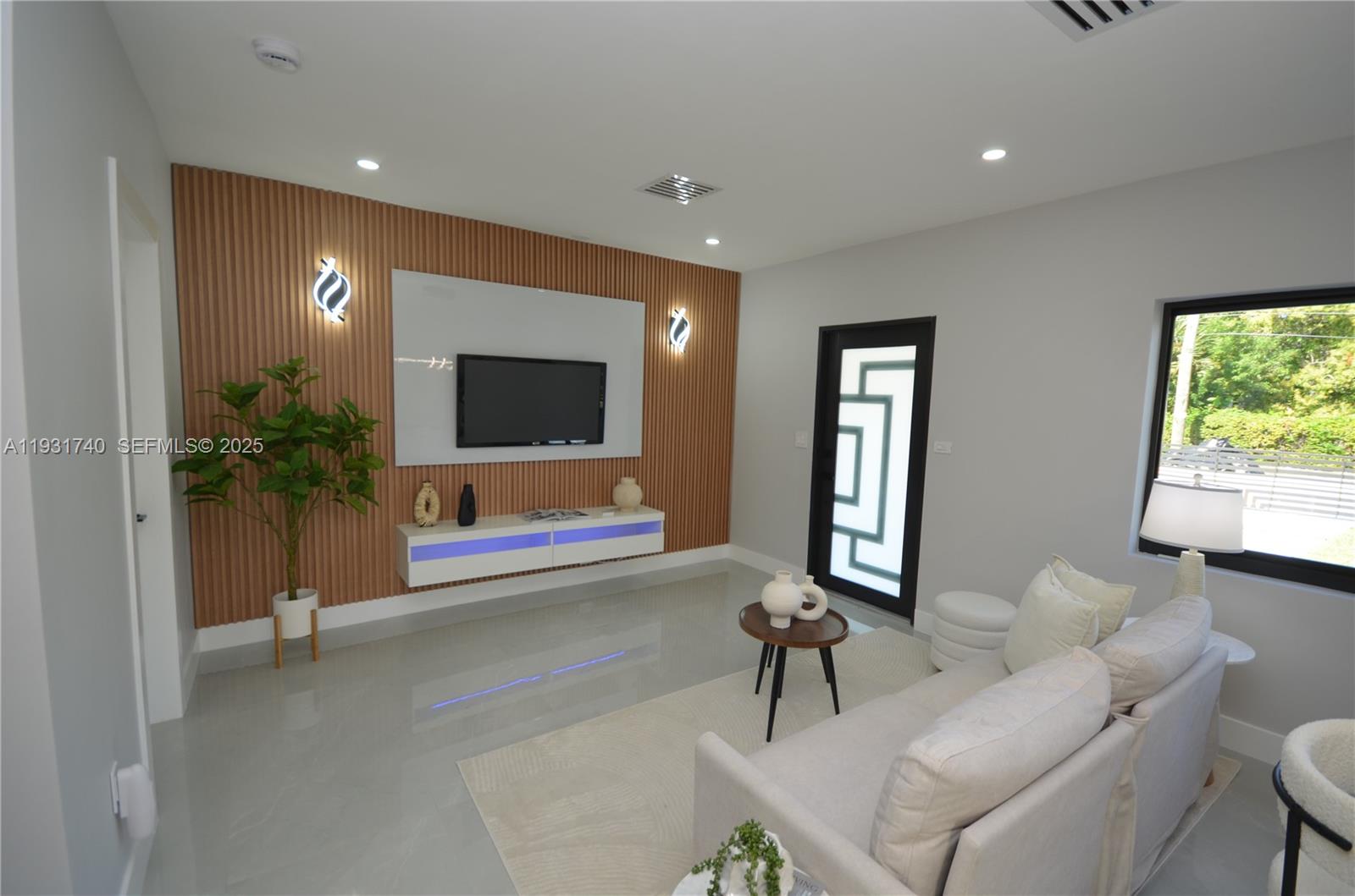 SUNNY ACRES - Residential