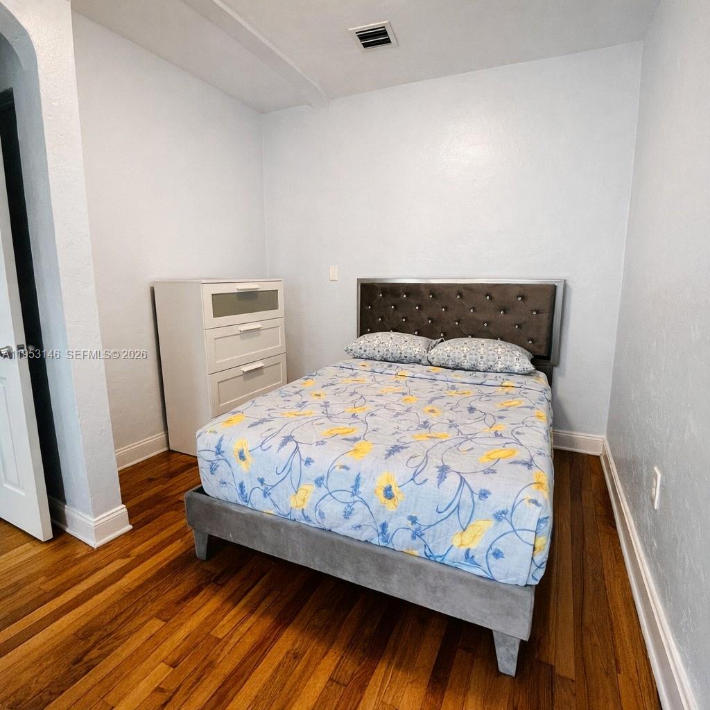 VILLA GATSBY CONDO - Residential