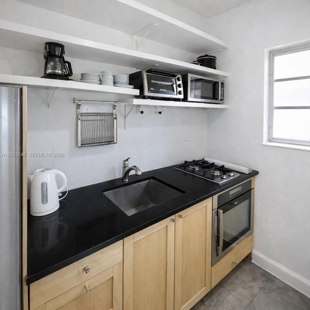 VILLA GATSBY CONDO - Residential