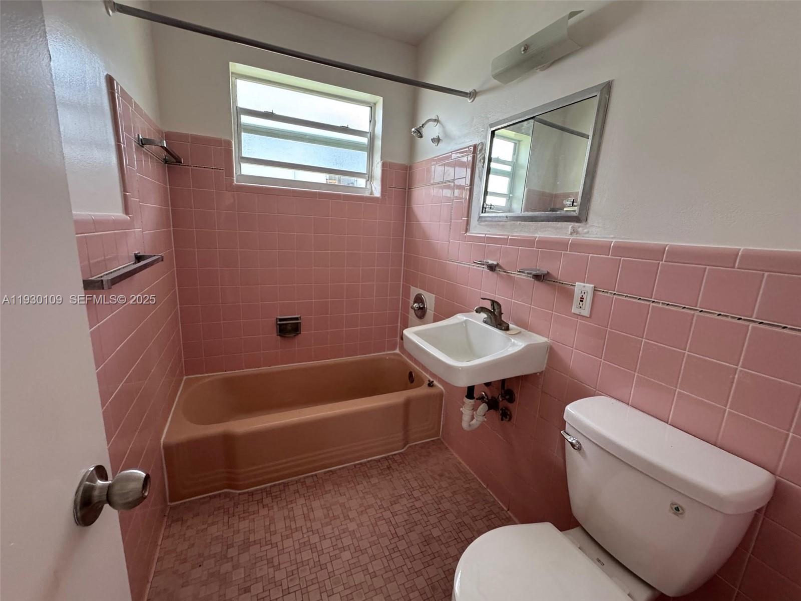 WINONA PARK - Residential Lease