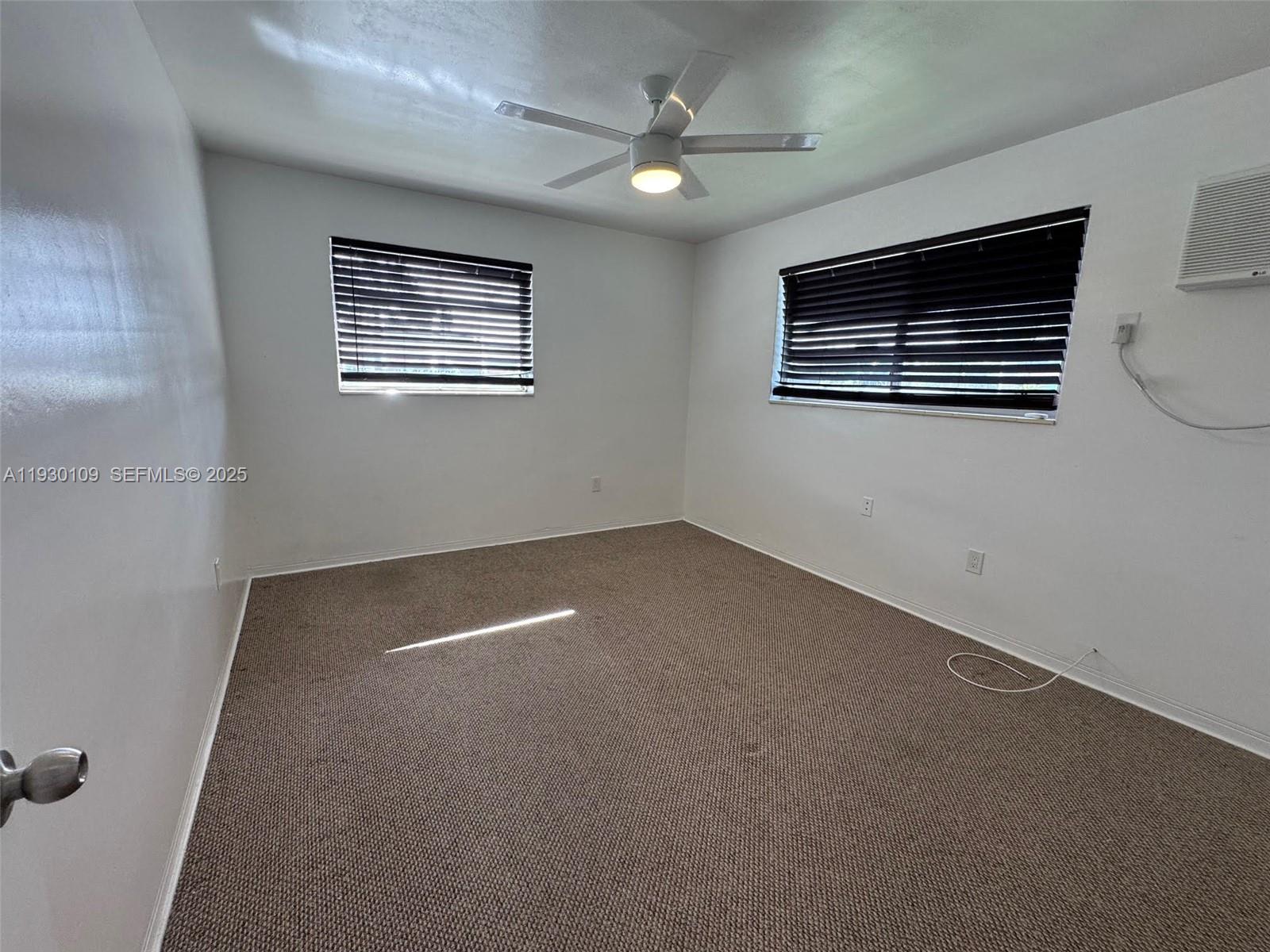 WINONA PARK - Residential Lease