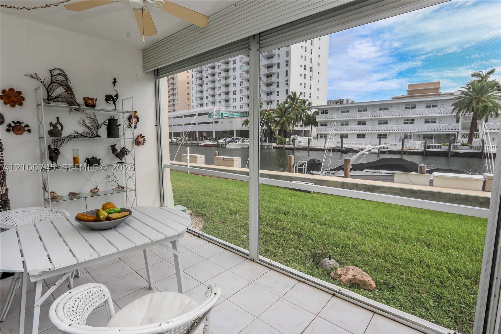 440 Paradise Isle Blvd 107