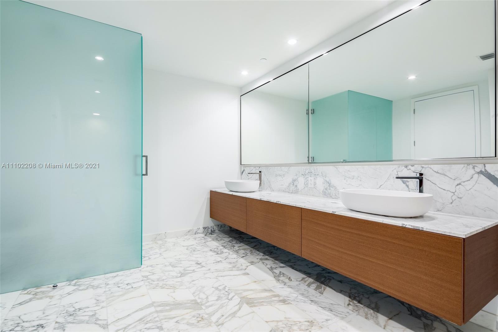 OCEANA BAL HARBOUR CONDO - Residential