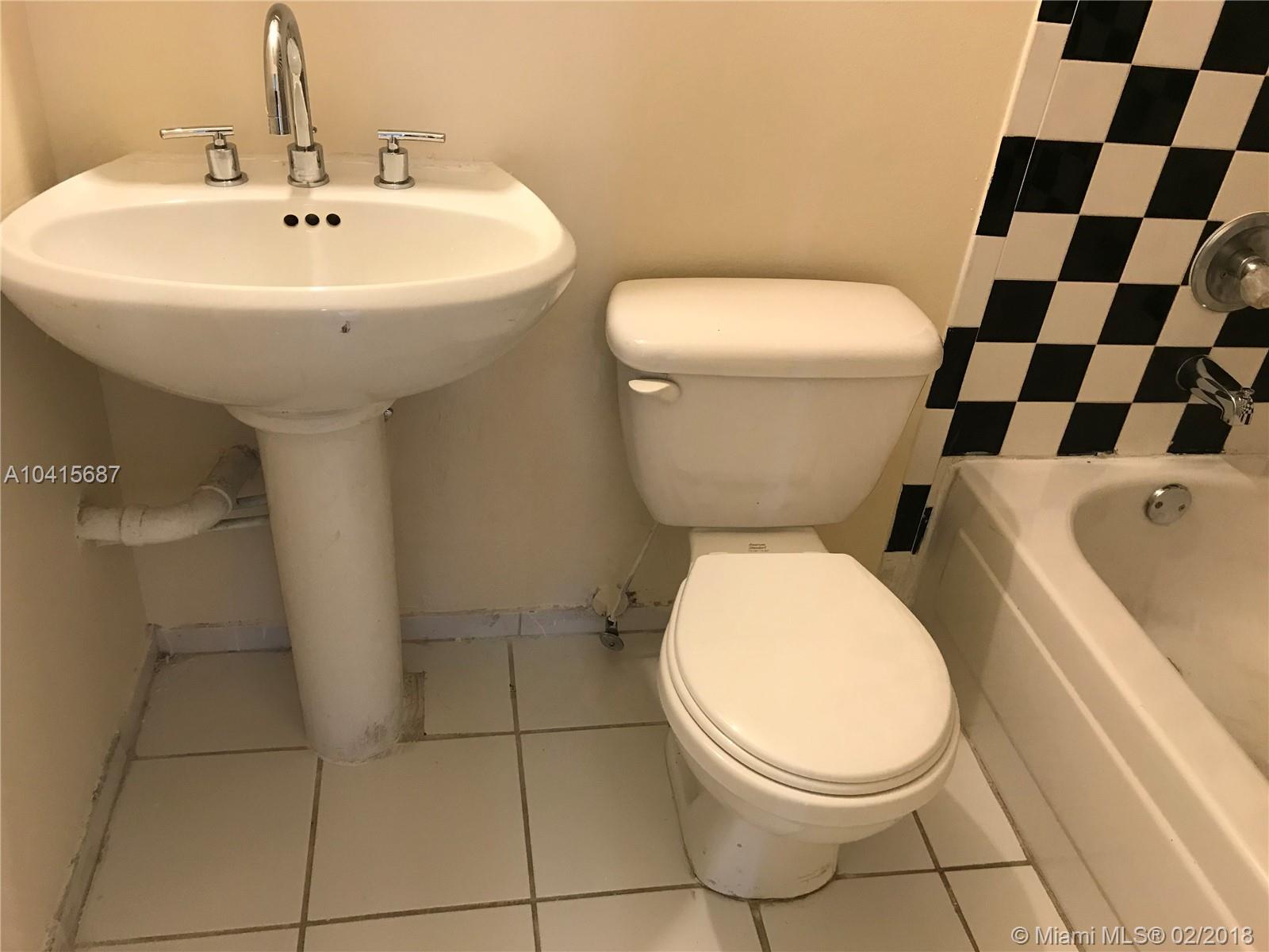 LOS ROBLES - Residential Lease