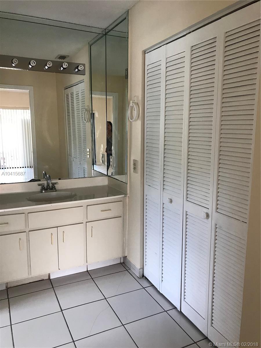 LOS ROBLES - Residential Lease