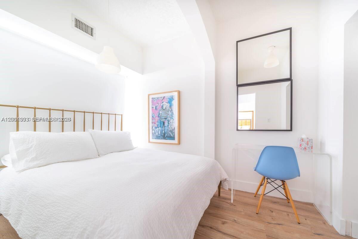 OCEAN BEACH FLA SUB - Residential Lease