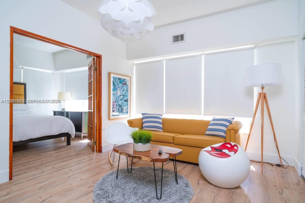 OCEAN BEACH FLA SUB - Residential Lease