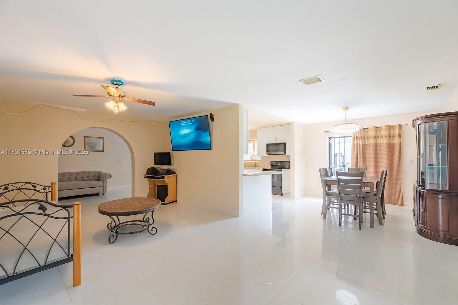 CAROL CITY 1 ST ADDN - Residential