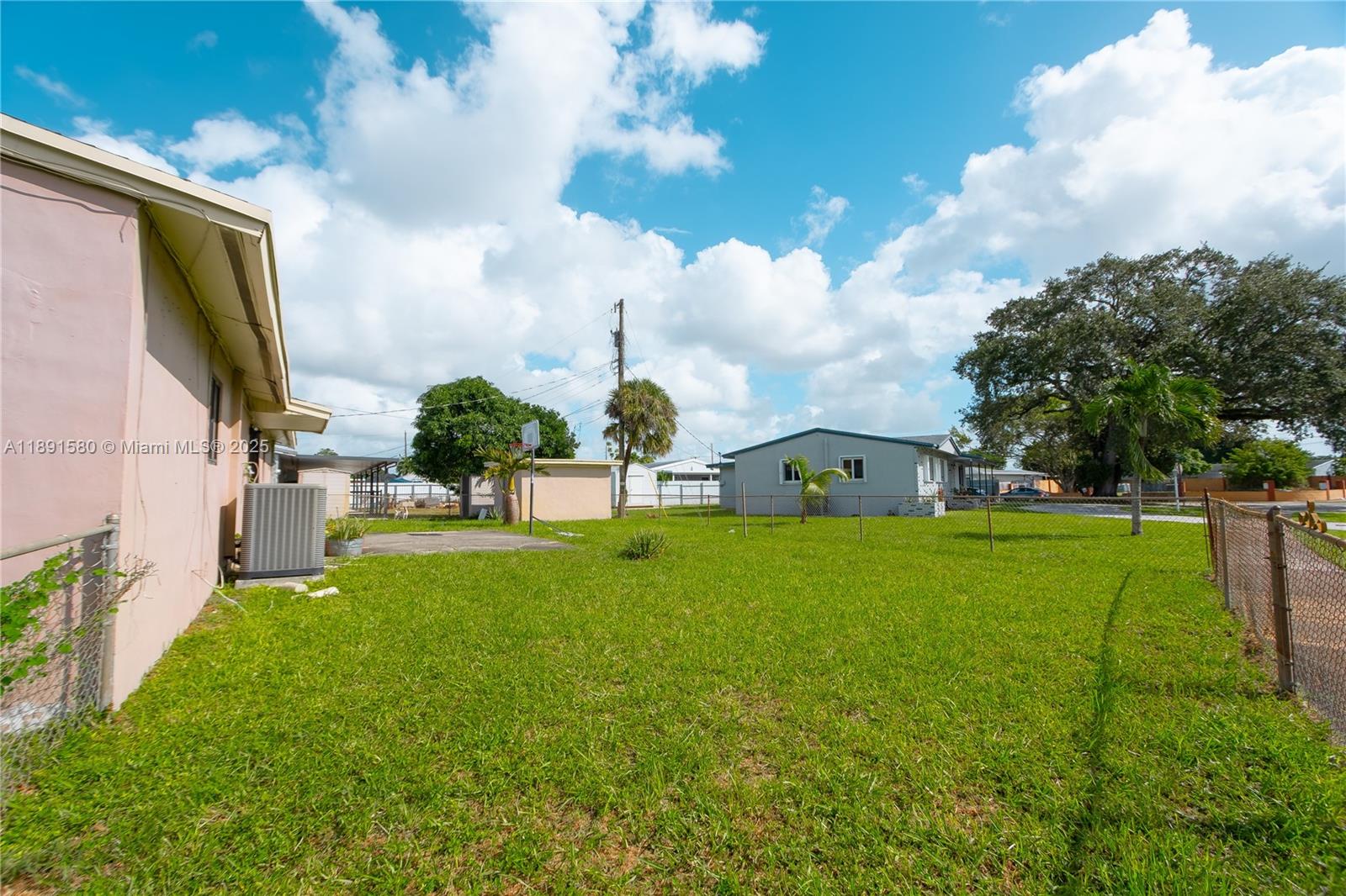 CAROL CITY 1 ST ADDN - Residential