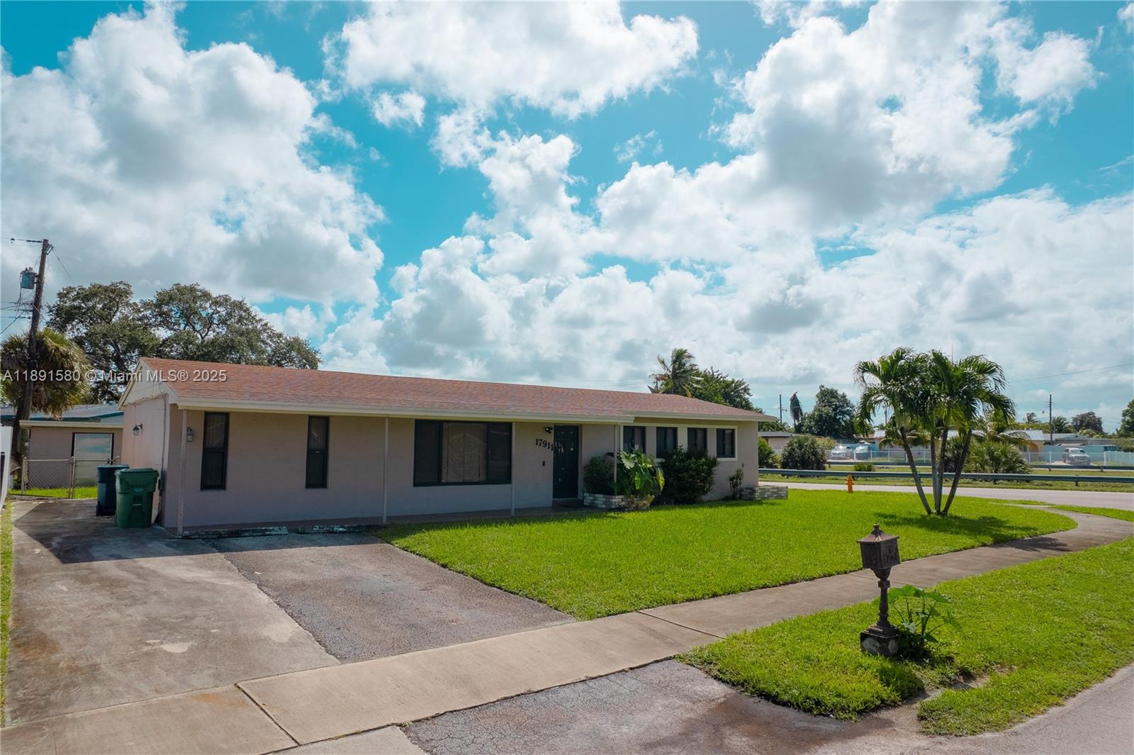 CAROL CITY 1 ST ADDN - Residential