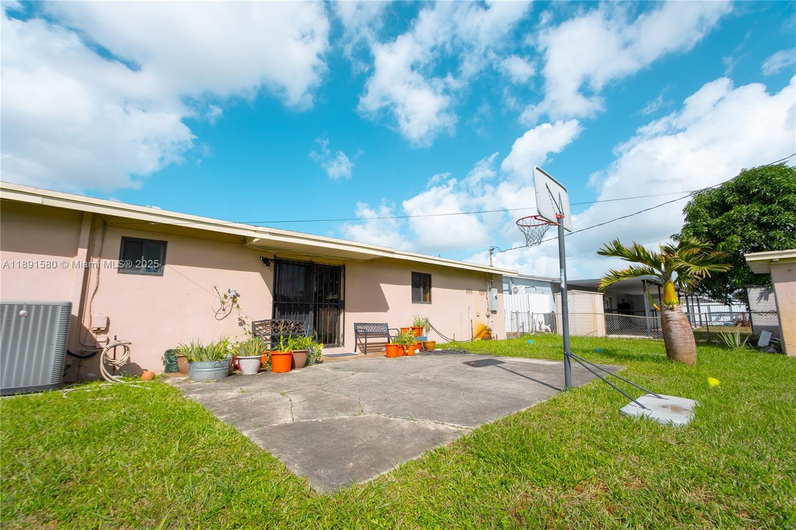 CAROL CITY 1 ST ADDN - Residential